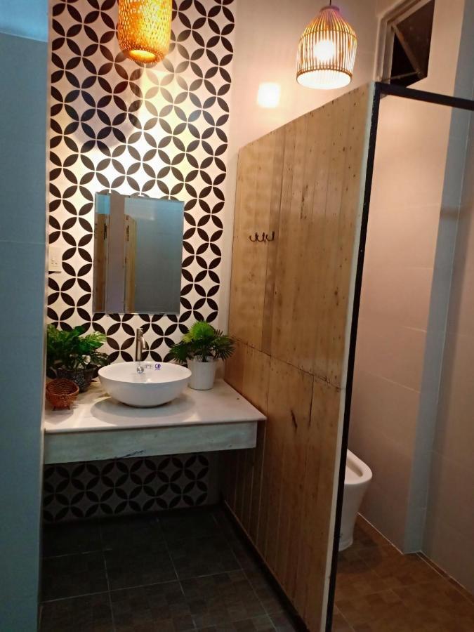Hotel Thanh Van 2 Туихоа Экстерьер фото